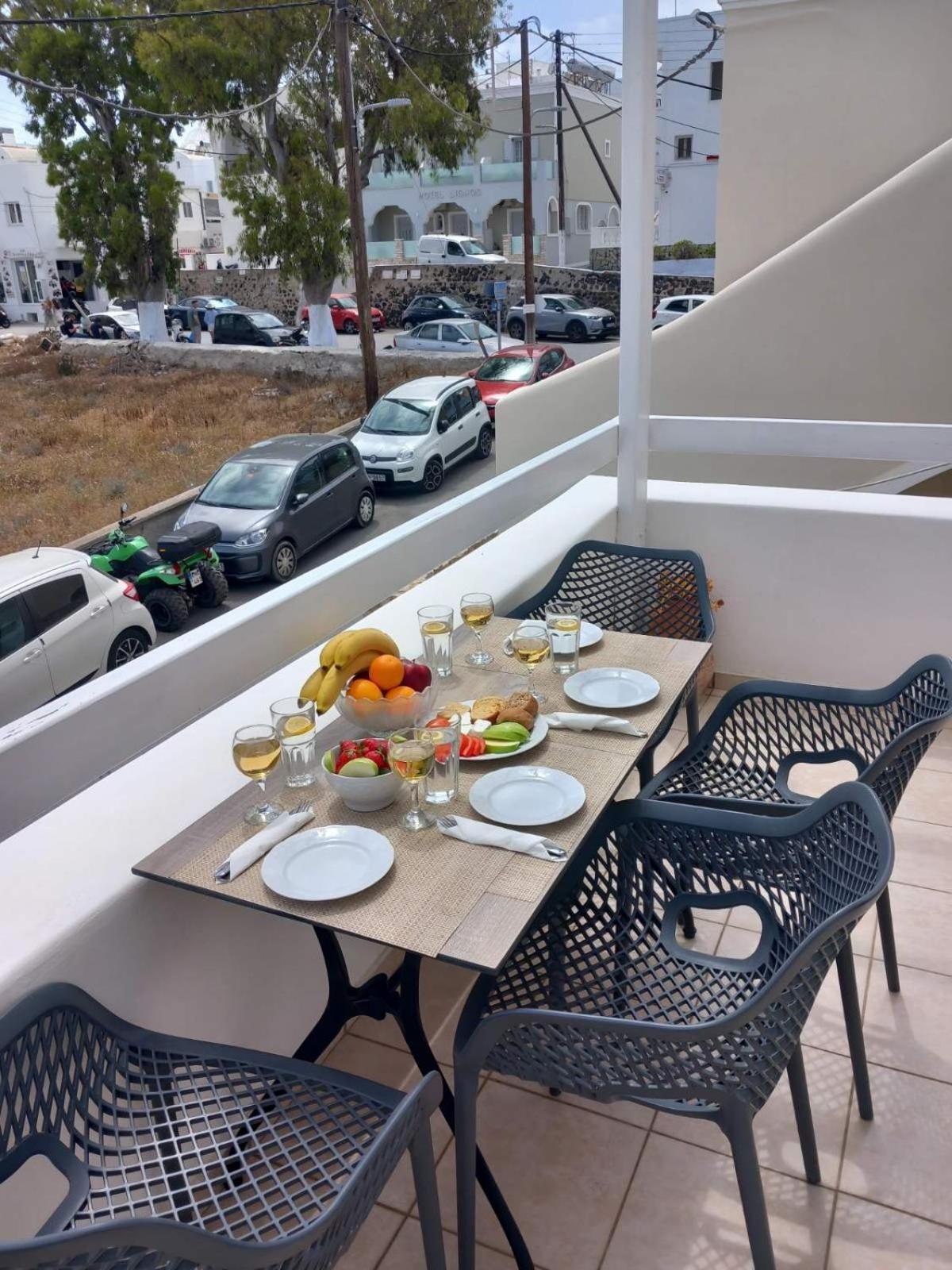 סנטוריני Calderimi Apartments מראה חיצוני תמונה