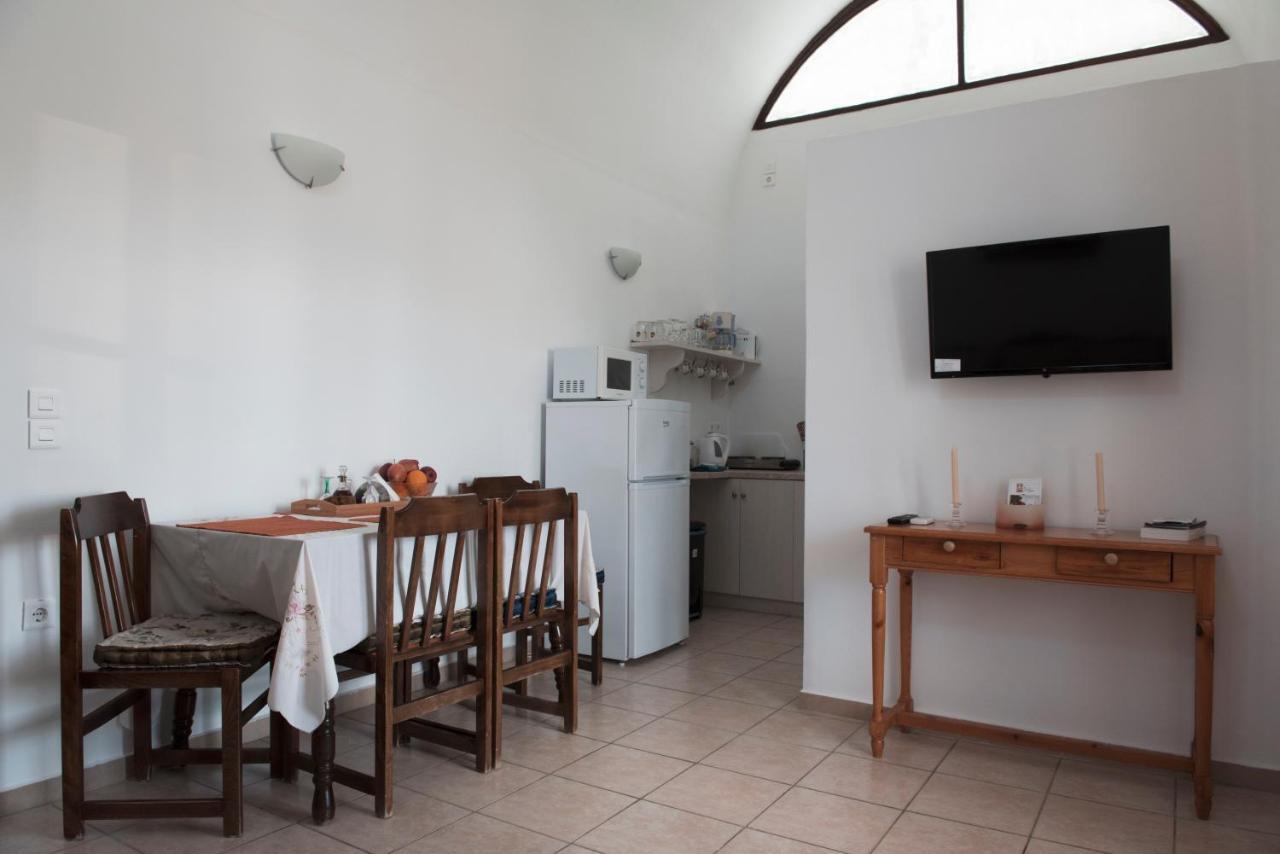סנטוריני Calderimi Apartments מראה חיצוני תמונה