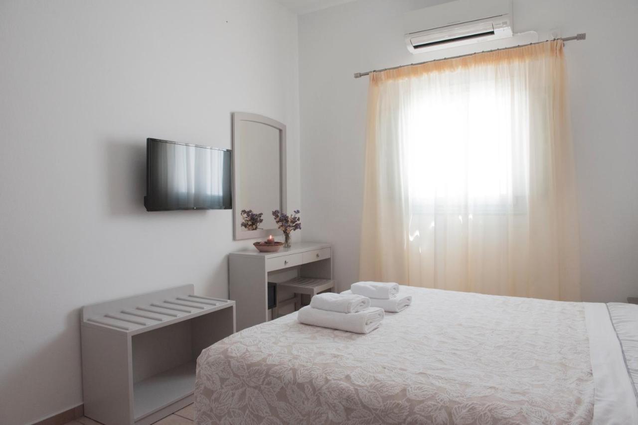 סנטוריני Calderimi Apartments מראה חיצוני תמונה